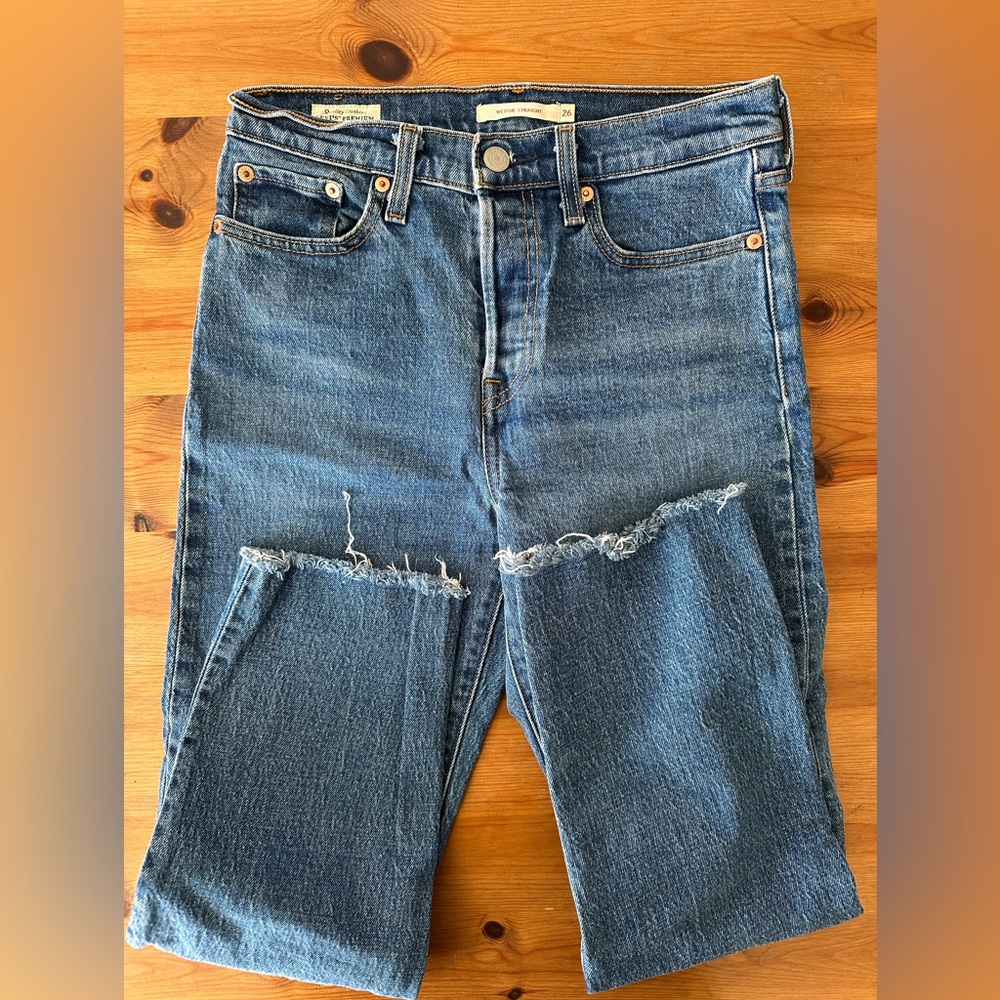 Levi’s Women’s Wedgie Straight Jeans - Size 26 👖
